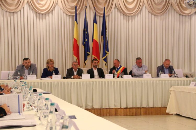 Ședința ordinară a CJ Maramureș din luna septembrie a avut loc în Vișeu de Sus