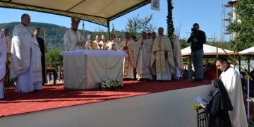„La cuvântul Tău, voi arunca din nou mrejele!”, a spus Preasfinţitul Vasile Bizău la hramul Mănăstirii „Maica Îndurerată” din Sighetu Marmației
