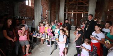 Copiii aflaţi în tabără la Mănăstirea Făget, vizitaţi de Preasfințitul Părinte Timotei Sătmăreanul