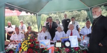 Veteran de război din Văleni, sărbătorit la împlinirea vârstei de 100 de ani – FOTO