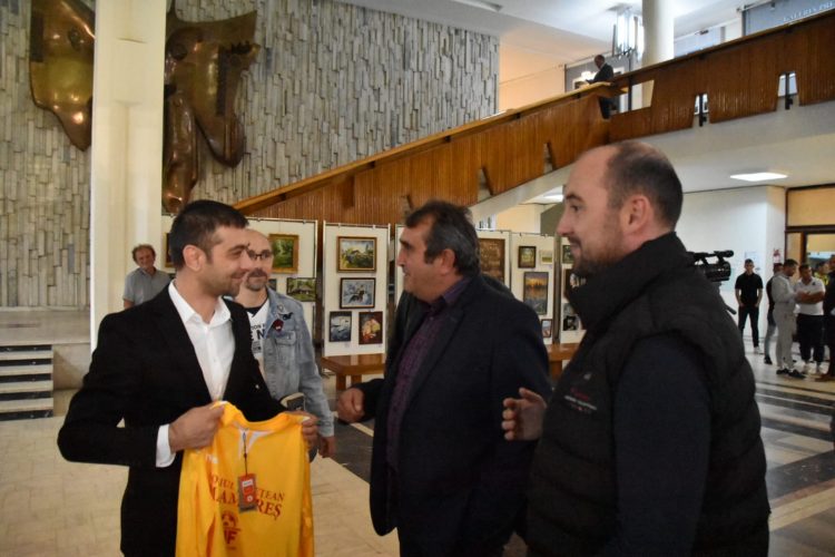 Consiliul Județean Maramureș și Asociația Județeană de Fotbal au distribuit echipament sportive pentru echipele din Ligile 4 și 5