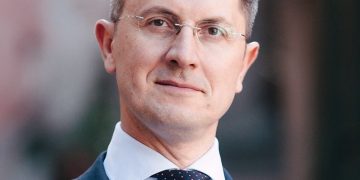 Cutremur în USR. Un important lider, colaborator al Securității