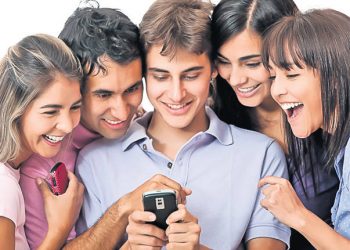 Folosești TikTok ?  Ai mare grijă!