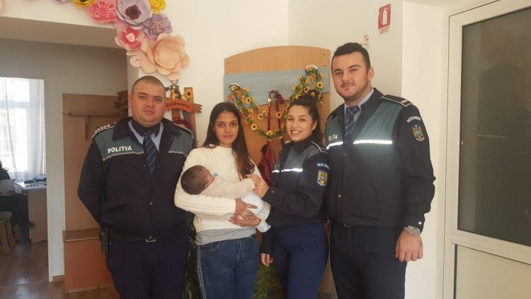 Bebeluș de numai 4 luni, salvat în ultima clipă. Tatăl lui a vrut să se sinucidă și să-l ia cu el