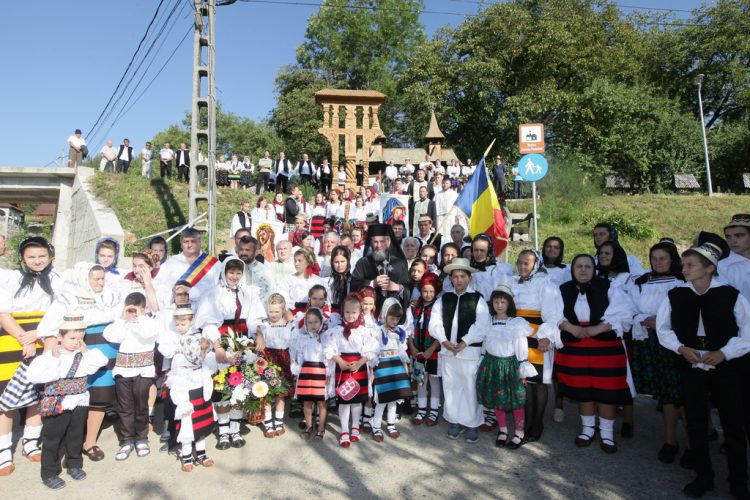 Manifestări care își propun să aducă împreună deseștenii de pretutindeni