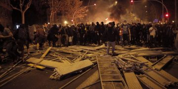 Români martori la violenţele din Barcelona