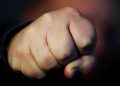 Urmăriţi în trafic, agresaţi şi ameninţaţi cu moartea de un tânăr de 19 ani, pe strada Luminişului