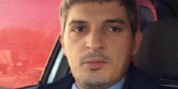 Cine este poliţistul care a bătut cu bestialitate o femeie