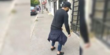Tânăr drogat cu spray de gândaci, găsit paralizat pe stradă – video