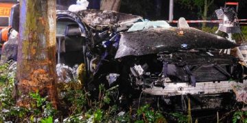 Trei români la un pas de moarte, alţi trei răniţi, în curse ilegale cu bolizi de lux la Hamburg – FOTO