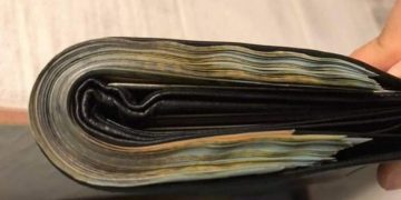 Respect! A înapoiat un portofel găsit, plin cu bani și carduri