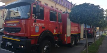 Incendiu în Baia Mare. Mai multe echipaje de pompieri au intervenit de urgență – FOTO și VIDEO