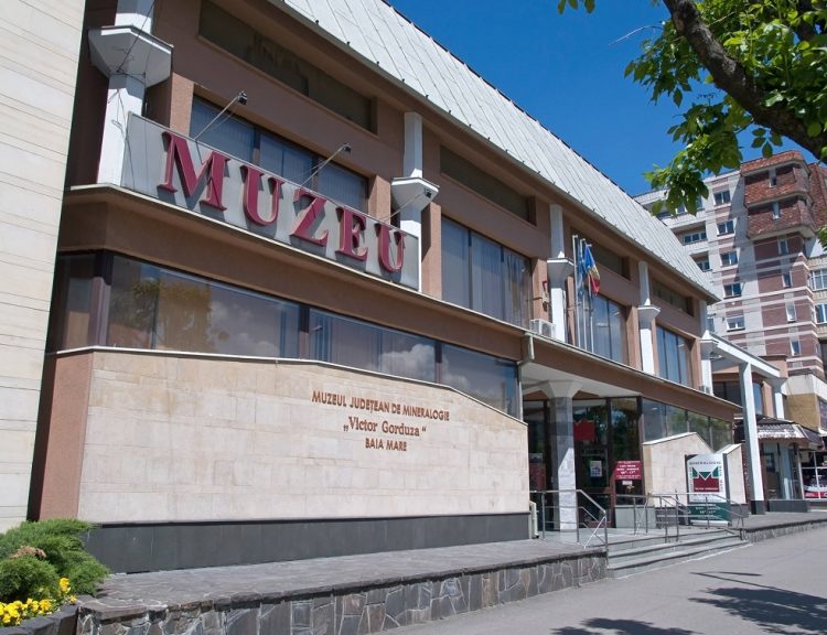 Săptămâna Geologiei în Maramureş. Azi, prezentarea „Expediție pe vulcanii din Noua Zeelandă”