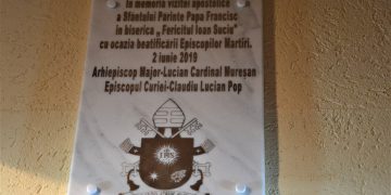 Placă memorială dedicată vizitei Papei Francisc în România – foto