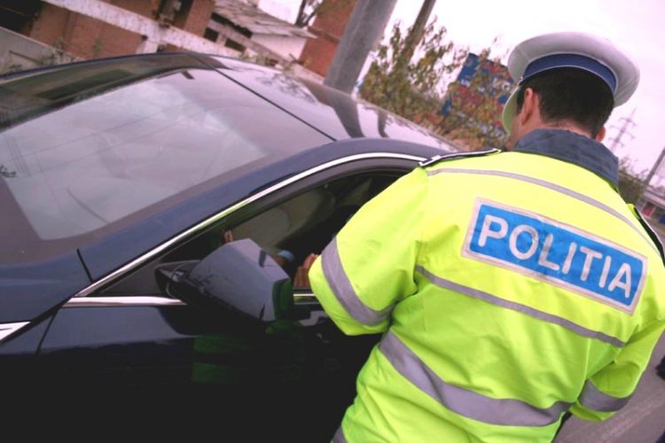 11 certificate de înmatriculare retrase de poliţiştii din Tăuţii Măgherăuş