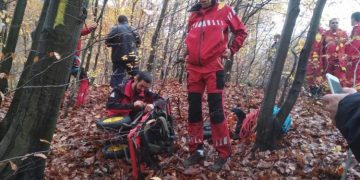 Turistă rătăcită în Munţii Ţibleşului, găsită de salvamontişti după aproape trei ore de căutări