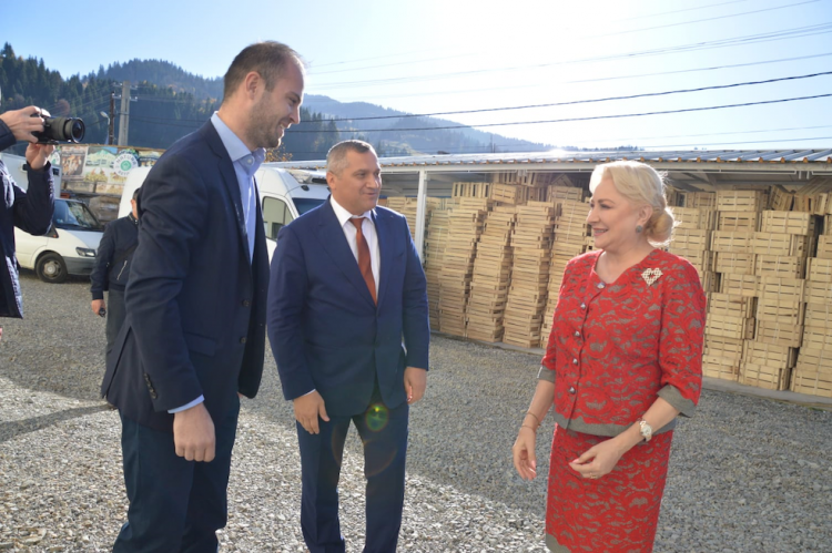 Candidatul PSD la Președinția României, Viorica Dăncilă a efectuat o vizită la obiectivele turistice și la o serie de agenți economici din Borșa