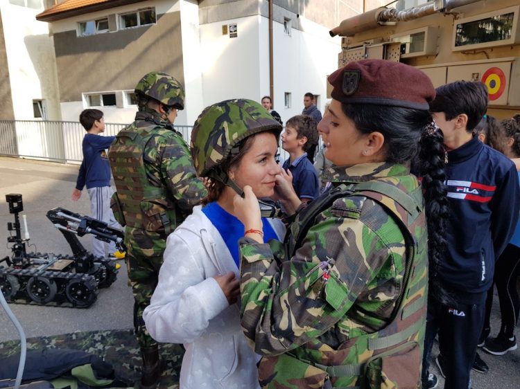 Ziua Armatei României în școlile din Baia Mare