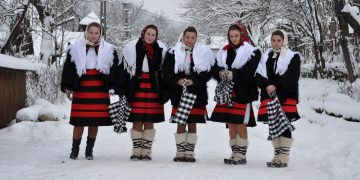 Superstiţii de Sfântul Andrei pentru fetele nemăritate care vor să îşi viseze ursitul