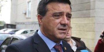 Bădălău jigneşte din nou diaspora: 700.000 sunt legali, restul până la 3-5 milioane sunt fetele de le duc „ăştia“