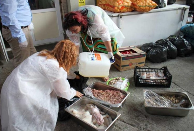 Controale în abatoare și magazine. Inspectorii ANSVSA nu vor ierta nimic!