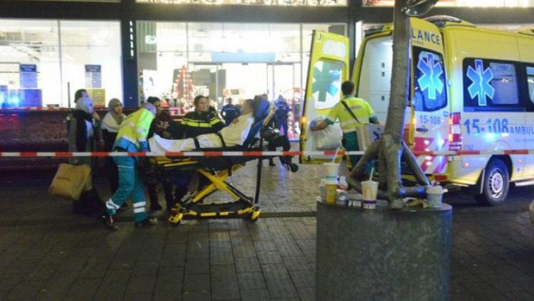 Olanda: Mai multe persoane au fost înjunghiate pe o stradă comercială din Haga