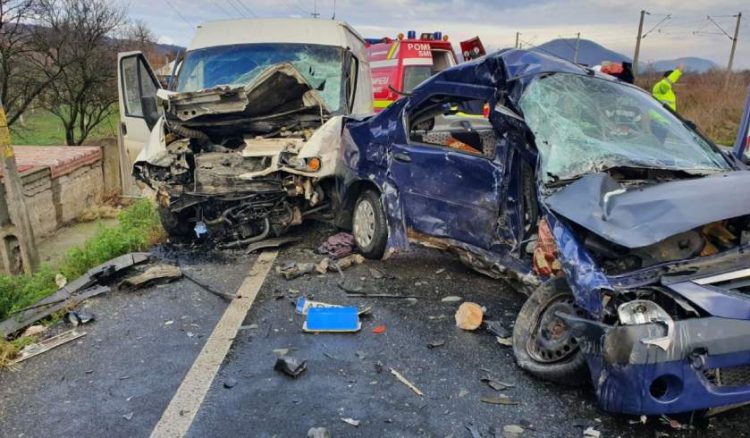 Accident devastator provocat de o femeie. O persoană a murit – foto