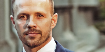 Cum folosește Klaus Iohannis oamenii din stat ca să fie reales! Membru CNA implicat în campania electorală online a președintelui