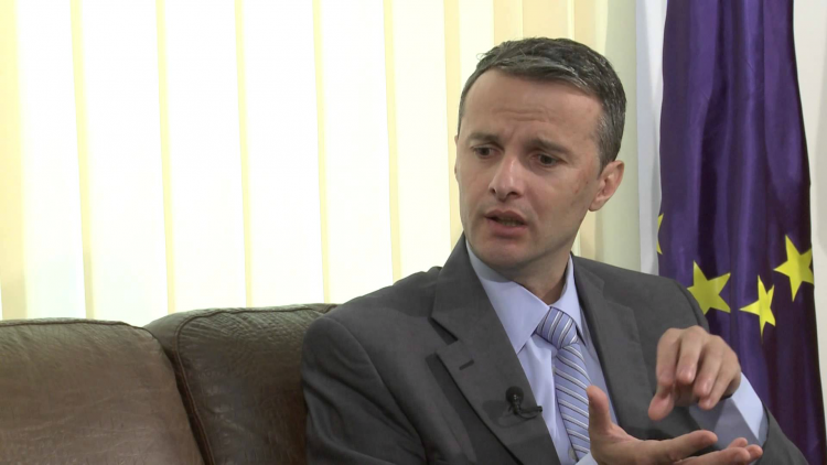 Socol îi dă lecții lui Cîțu! Dovada că se putea menține deficitul la 3% din PIB