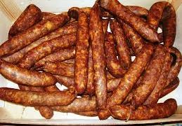 Mezelurile tradiţionale, scumpite cu peste 30% de Crăciun din cauza pestei porcine