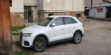 Audi de 30.000 € luat de poliţişti din faţa casei unui bărbat din Borşa