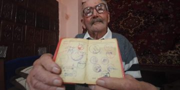 La 104 ani, Moș Panaite a votat mândru: „Să aducem România înapoi unde o fost”