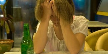 O profesoară a venit băută la ore, cu o alcoolemie de 1,18