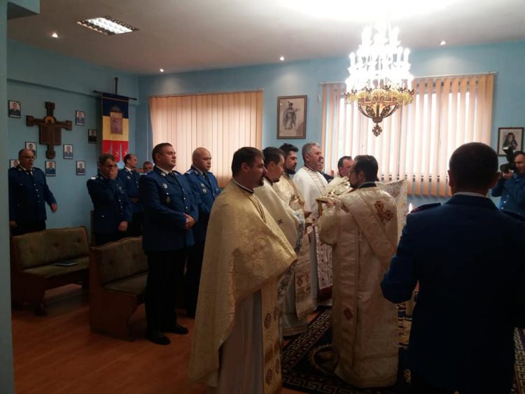 Ziua patronilor spirituali ai Jandarmeriei Române, Sfinţii Arhangheli Mihail şi Gavriil, sărbătorită la IJJ Maramureş – FOTO