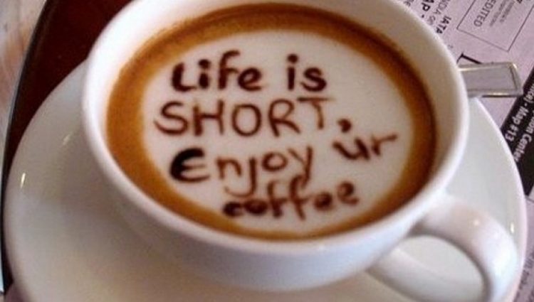 Gest INEDIT: Cafea gratuită oferită la un local clienţilor care fac dovada că au mers la vot