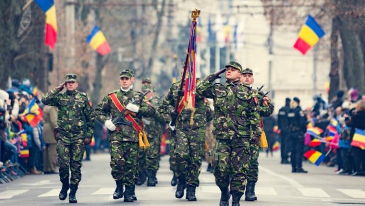 Mii de militari mobilizaţi în Bucureşti de 1 Decembrie
