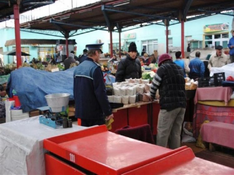 Razie în piaţa agroalimentară din Sighetu Marmaţiei