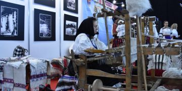 Standul Maramureșului, atractiv pentru vizitatorii prezenți în prima zi a ediției de toamnă a Târgului de Turism al României – foto