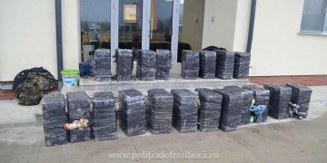 Aproximativ 25.000 de pachete cu țigări, confiscate la frontiera de nord