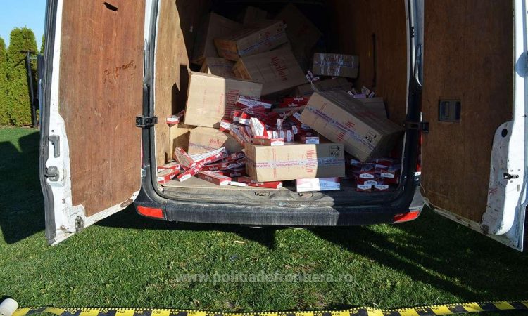 Aproximativ 33.000 pachete cu țigări de contrabandă, confiscate la frontiera de nord