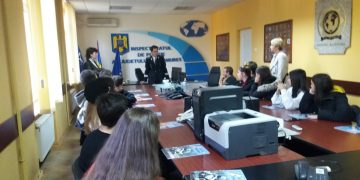 Poliţişti şi elevi, implicaţi în campania „Ziua Ştafetei”