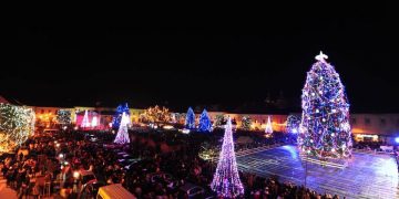 Patinoarul din Centrul Vechi, deschis zilnic de la ora 10.00