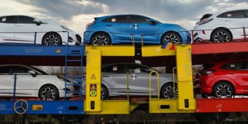 Primele mașini Ford Puma fabricate în România sunt livrate în Europa, de Ziua Națională