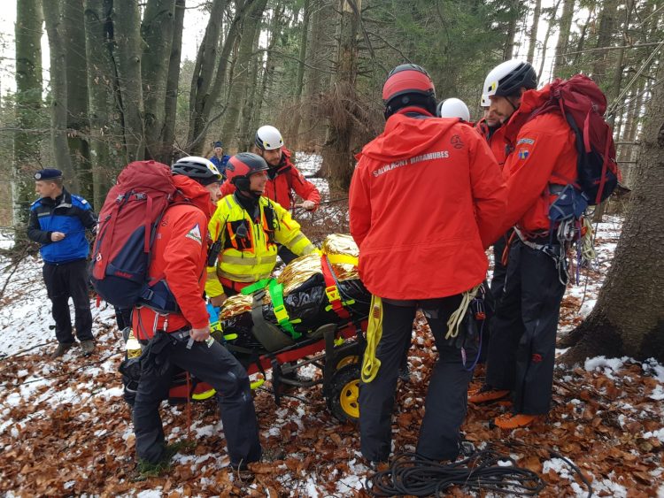Alertă de grad zero în Maramureș! Avalanșă cu multiple victime – FOTO
