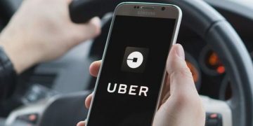 Patru șoferi UBER au fost uciși după ce cursa comandată de mama unui mafiot a fost anulată