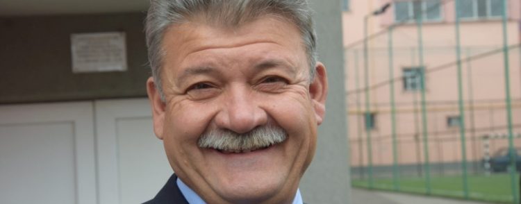 Cum a câștigat beizadeaua baronului local de Alba, Mircea Hava, un post bine plătit la Curtea de Conturi