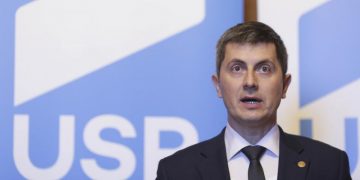 Silviu Mănăstire: ”Barna a condus personal plutonul de execuție a vocilor libere din USR”