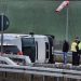 Microbuz cu nouă români, răsturnat pe o autostradă din Germania