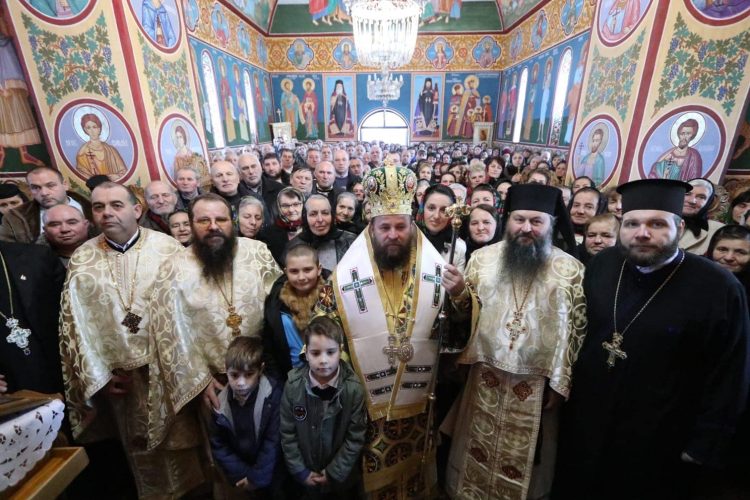 Sărbătoare la Schitul „Sfântul Ierarh Nicolae” Baia Borșa, Protopopiatul Vișeu