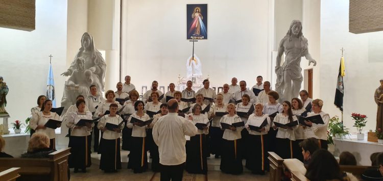 Concert caritabil de colinde de strângere de fonduri pentru susţinerea proiectului „Suflet Pentru Suflet”